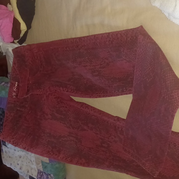 2/$10 😁VS Siren Jeans - Picture 1 of 9